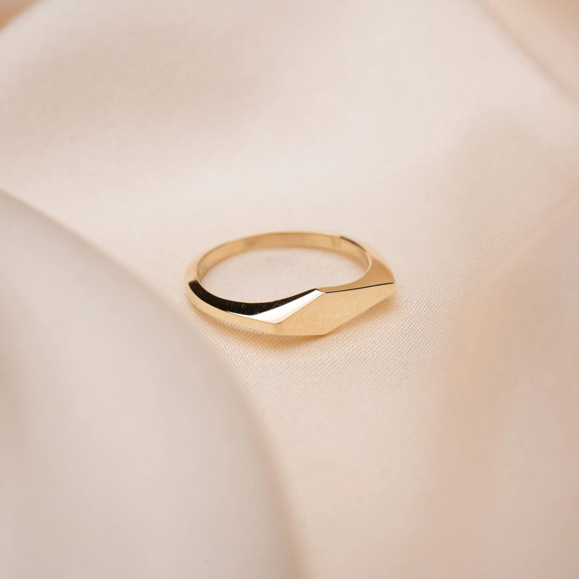 14k Gold Diamond Shaped Signet Ring