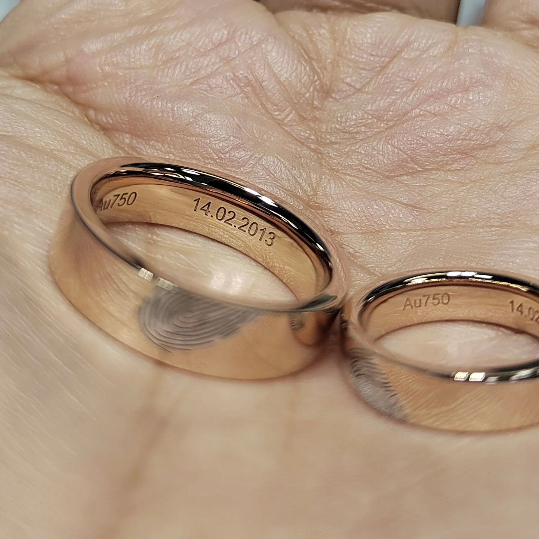 18K Rose Gold Fingerprint Wedding Bands