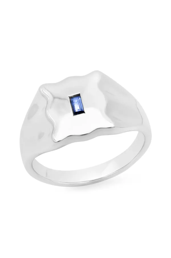 Blue Sapphire Baguette Form Signet Ring