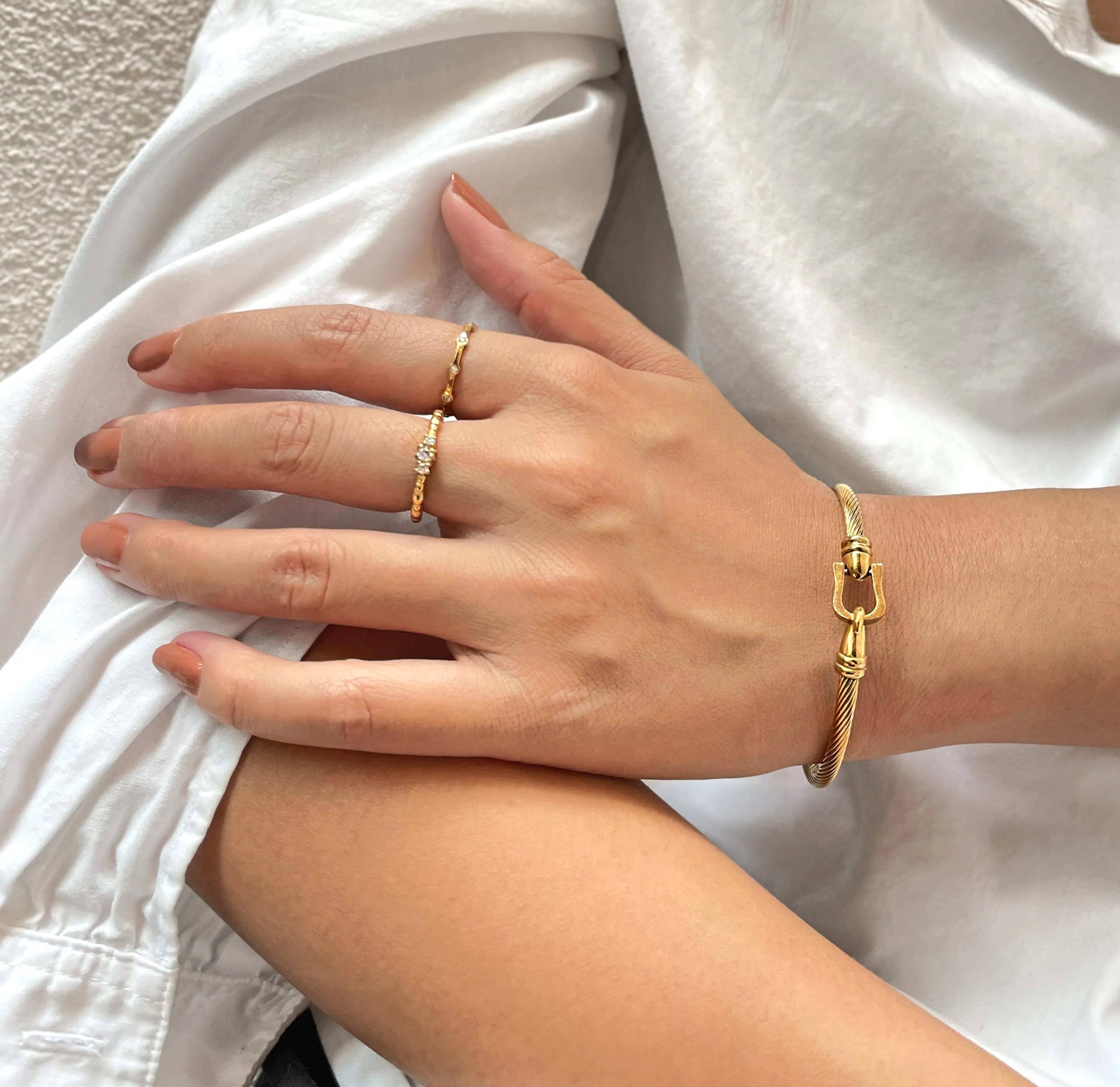 CELESTE 18K GOLD 3 STONE STACKABLE RING