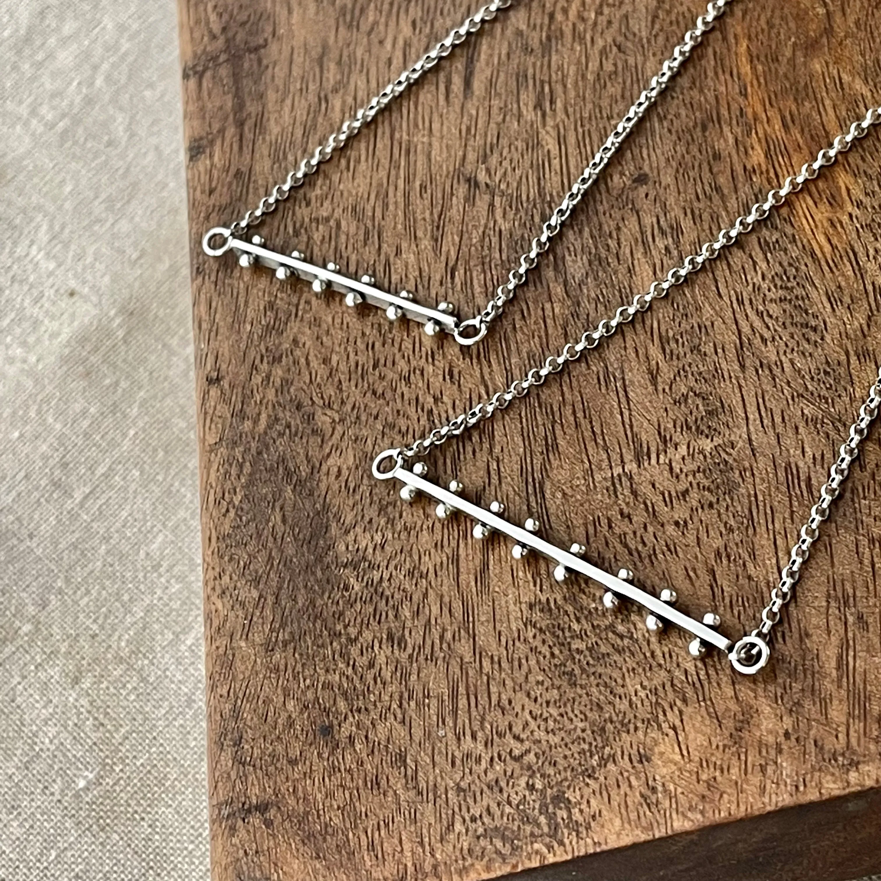 Dotted Bar Necklace