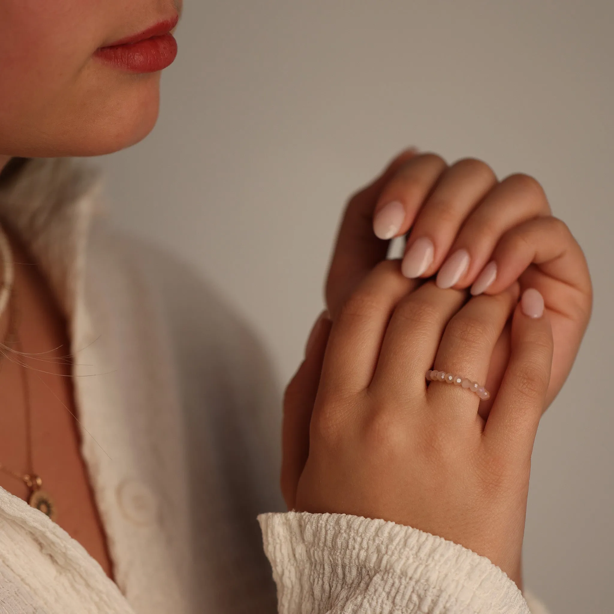 EARTHSTONE STRETCH RING - PINK JADE CRYSTAL