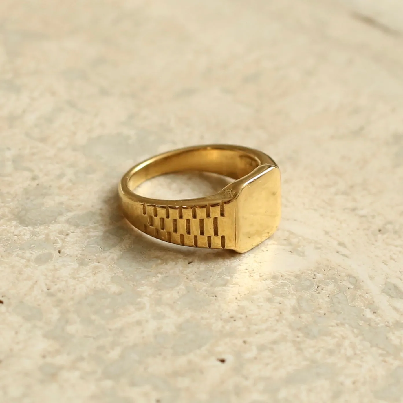 Grace Square Signet Ring