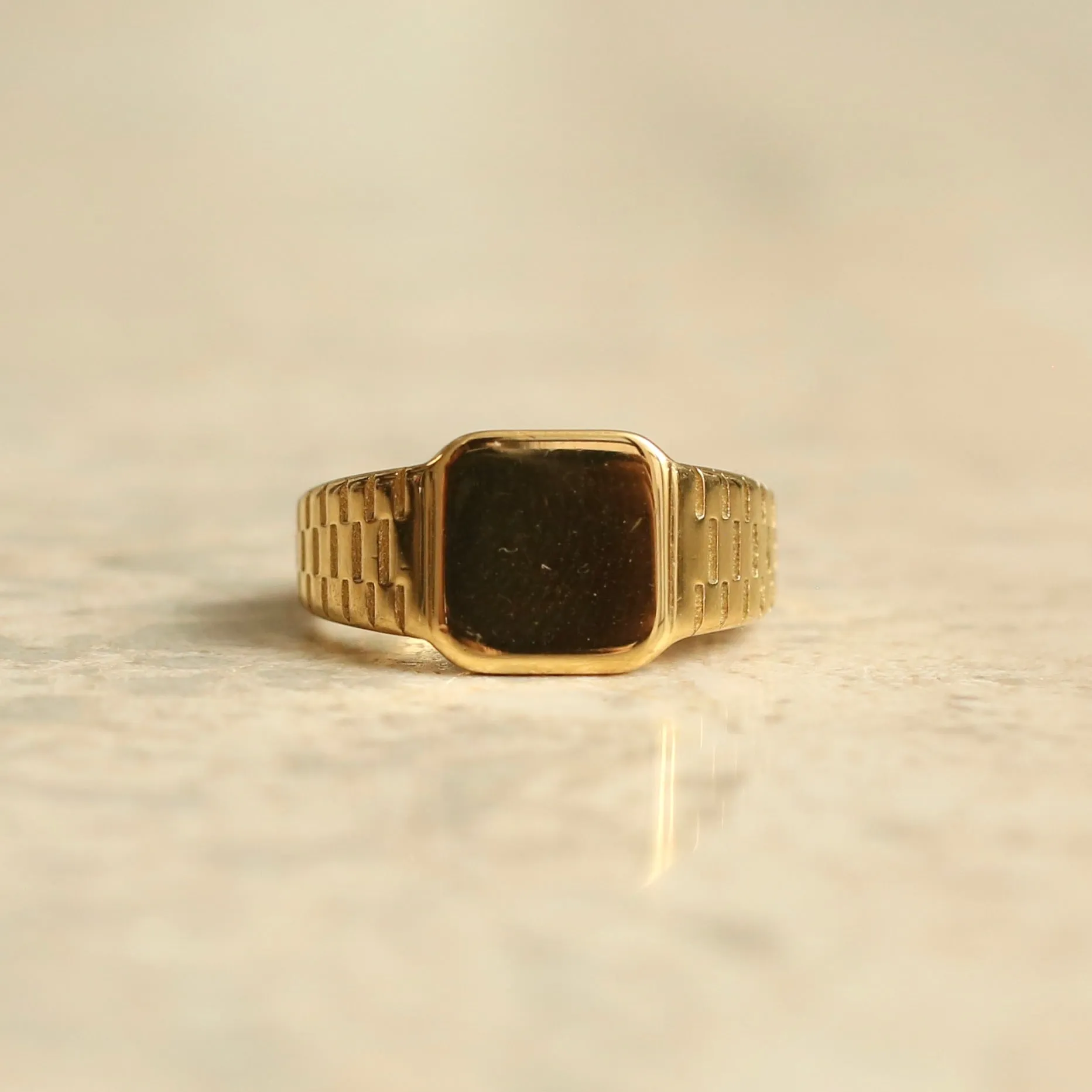 Grace Square Signet Ring