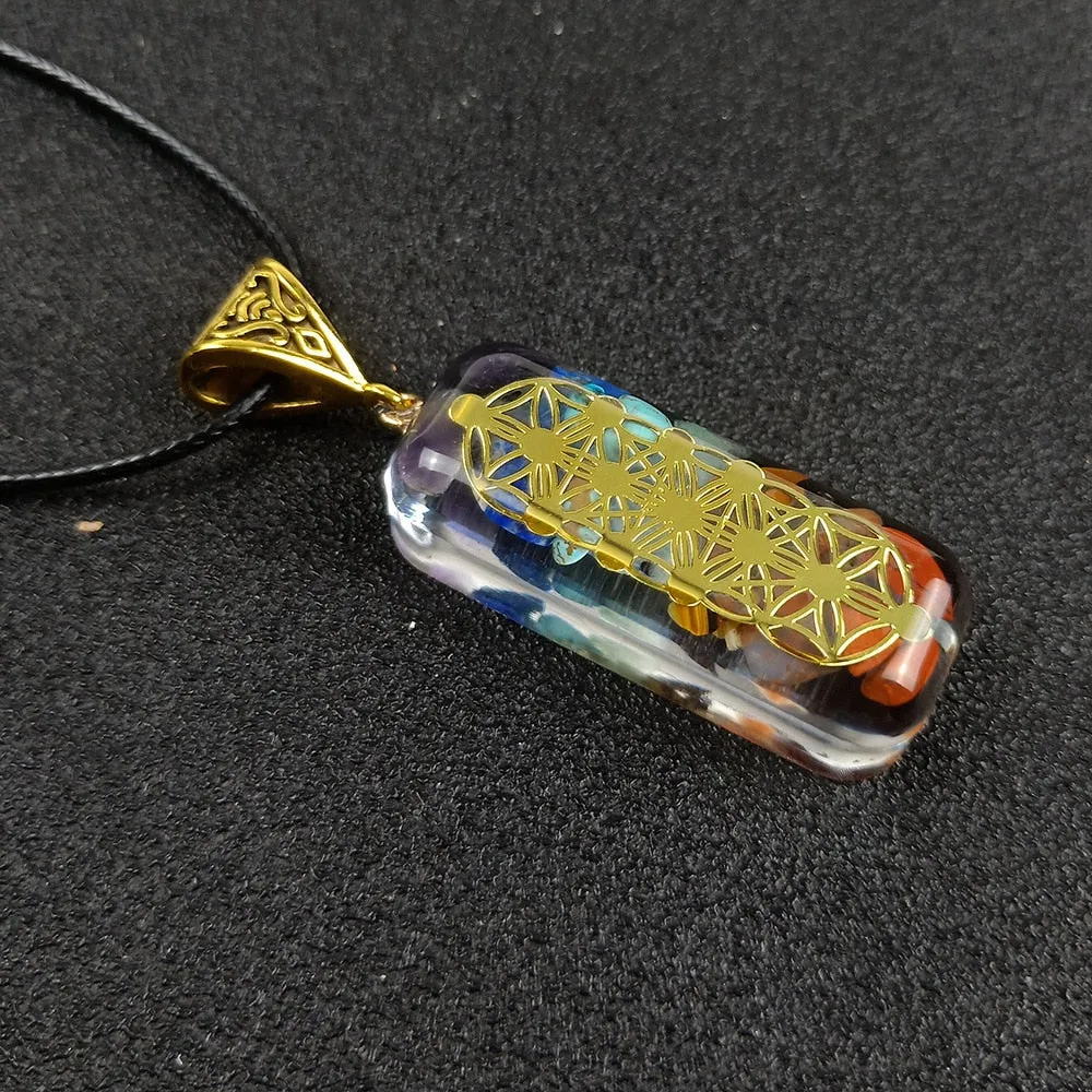 Retro Reiki Healing Colorful Chips Stone Natural Chakra Orgone Energy Pendant Necklace Pendulum Amulet Orgonite Crystal Necklace